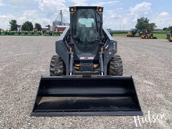 Photo of 2024 John Deere 330 P