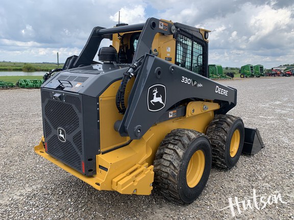 Photo of 2024 John Deere 330 P