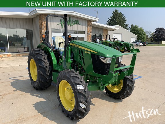 Photo of 2024 John Deere 5067E