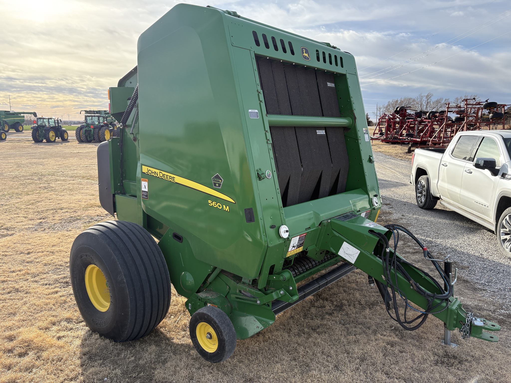 2022 John Deere 560M Image 4