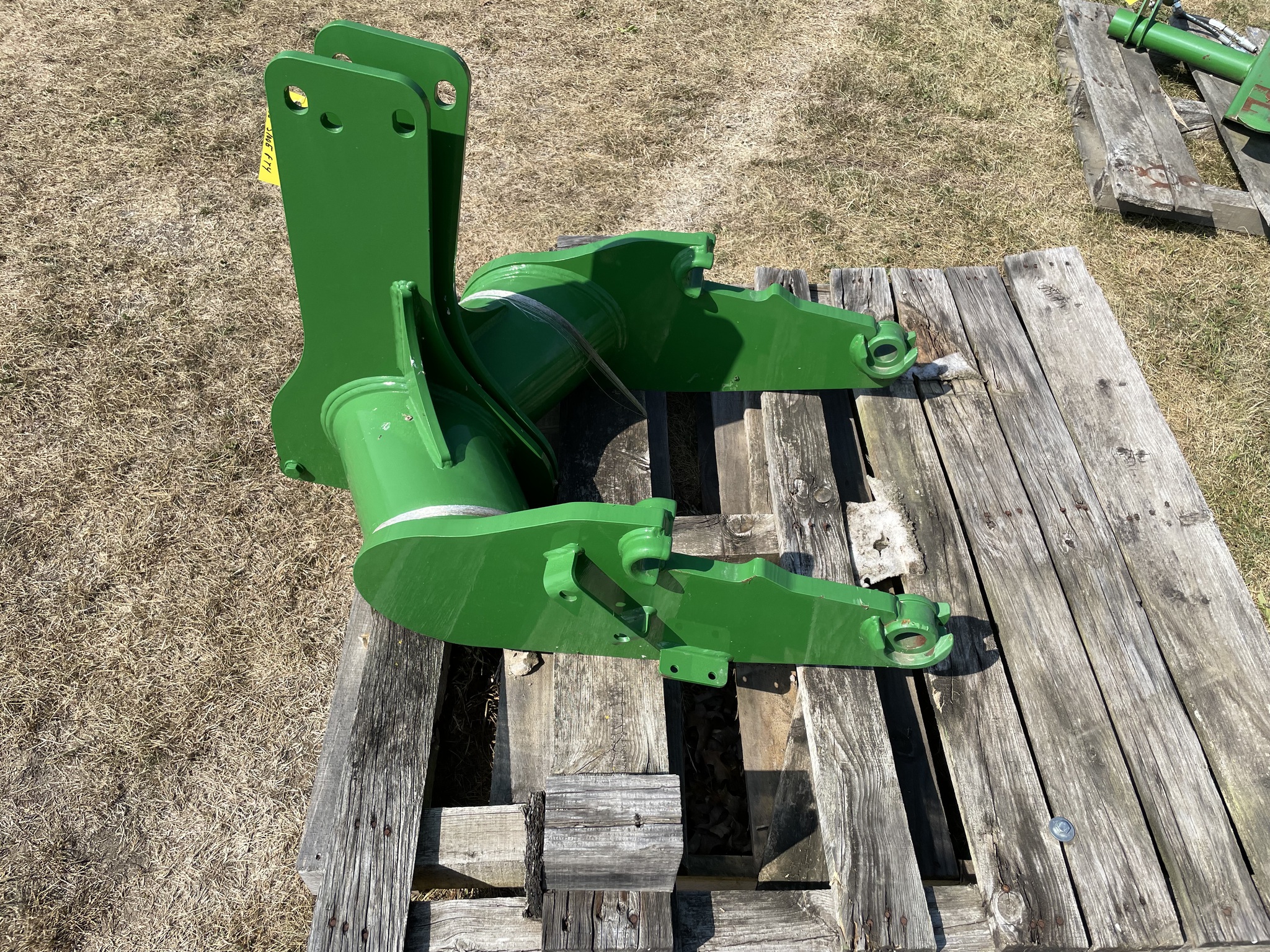 John Deere 520M Image 1