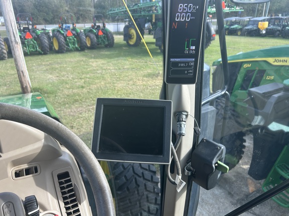 2022 John Deere 6120M Photo 4