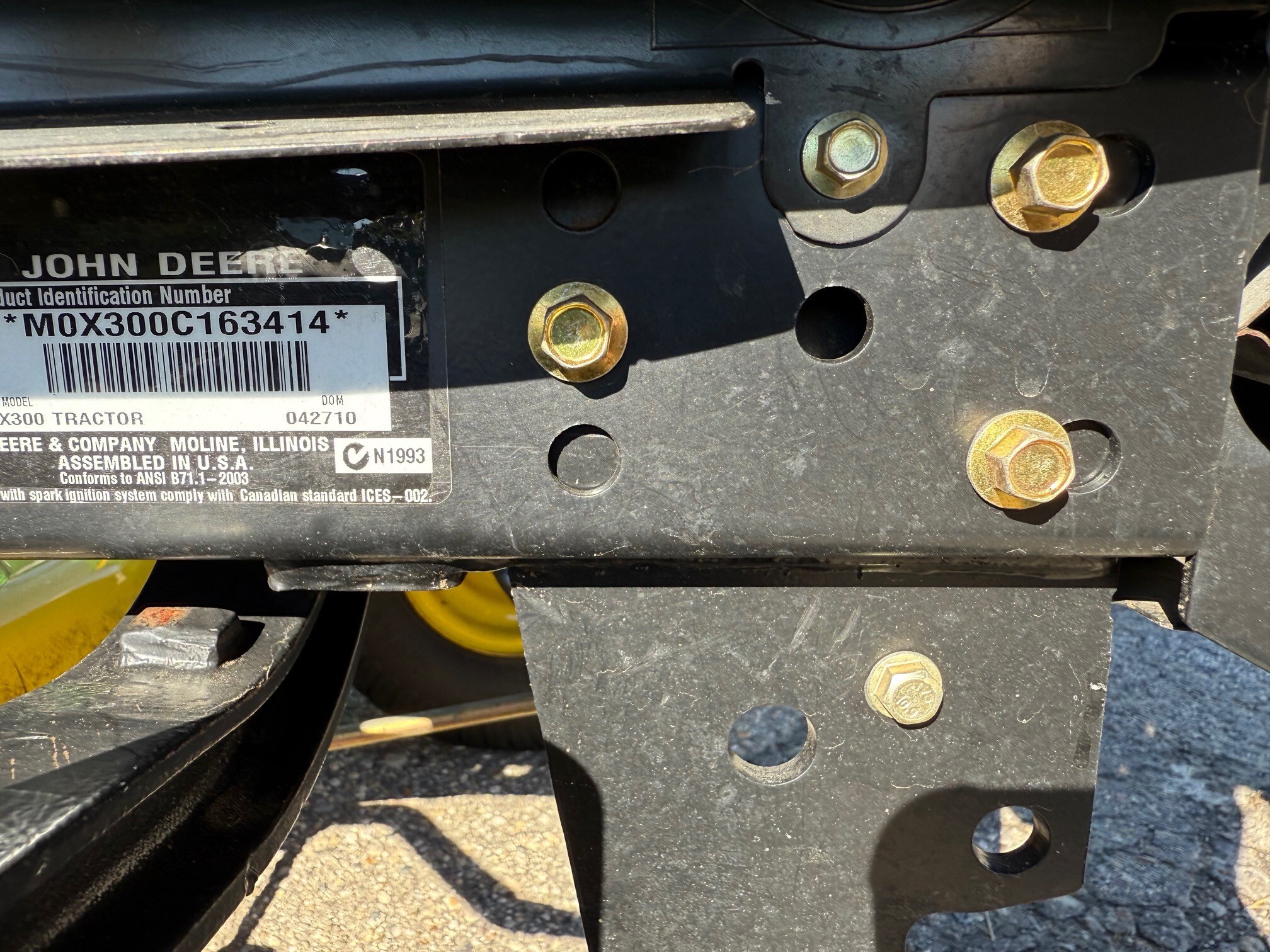 2010 John Deere X300 Image 6