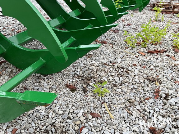 Photo of 2023 John Deere AV20E