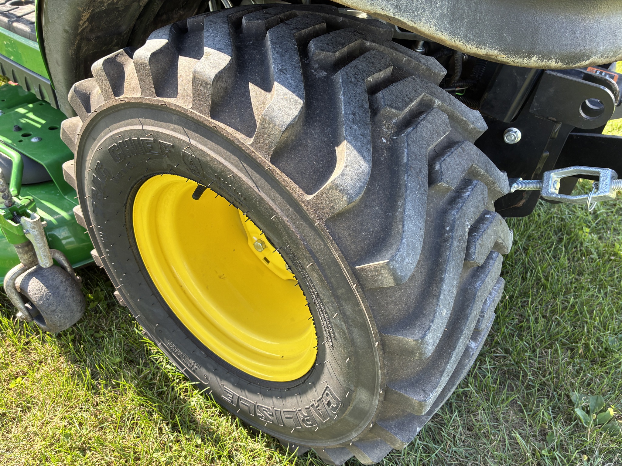 2016 John Deere 1025R Image 20