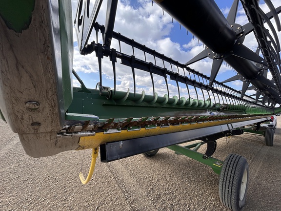 Used 2009 John Deere 635D Combine Platforms at Horizon Ag & Turf in Lloydminster, AB - Photo8