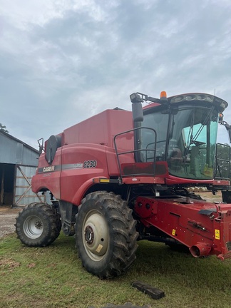 2014 Case IH 8230