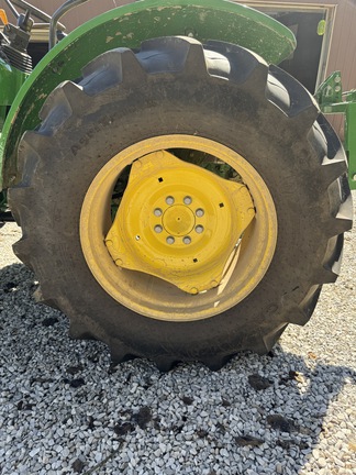 Photo of 2023 John Deere 5067E