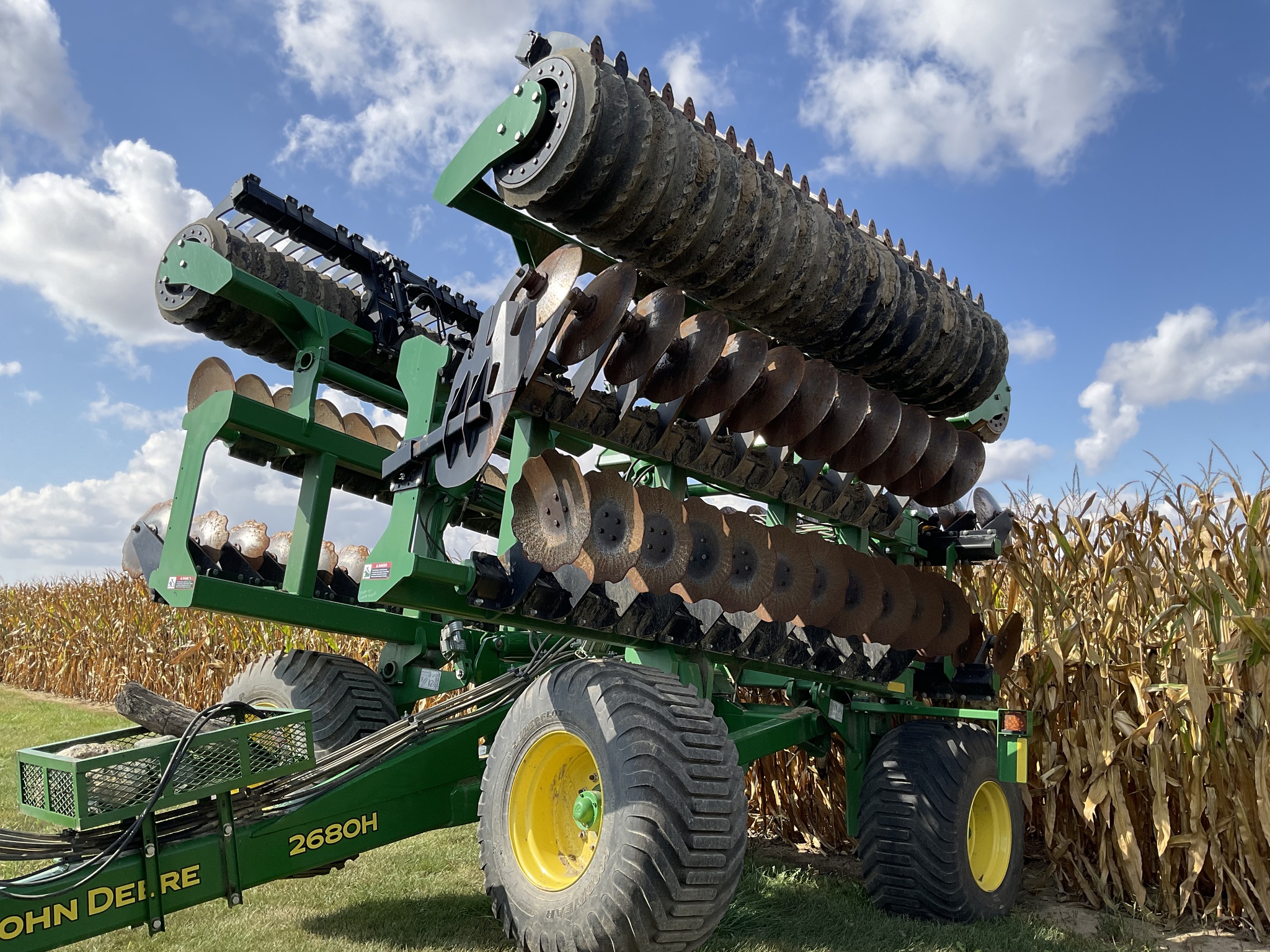 2019 John Deere 2680H Image 1