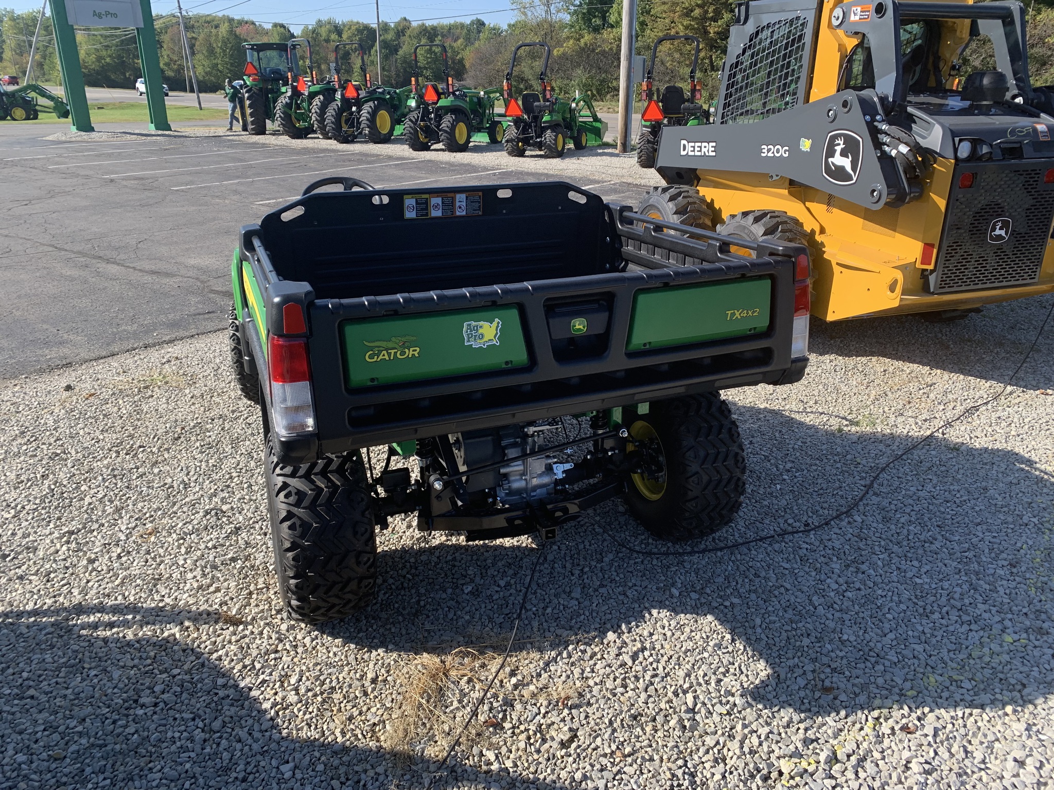 2025 John Deere TX GATOR Image 3