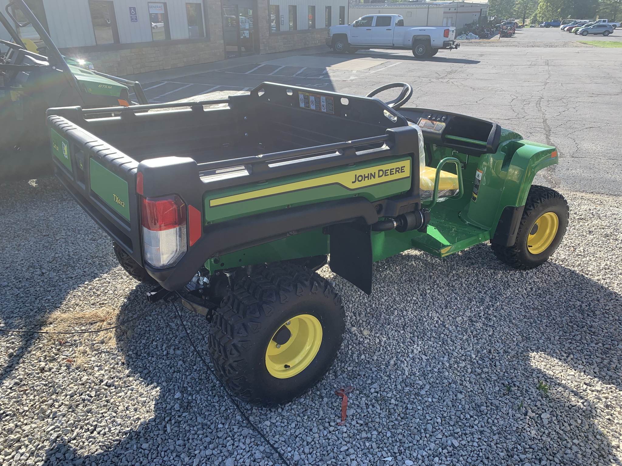2025 John Deere TX GATOR Image 4