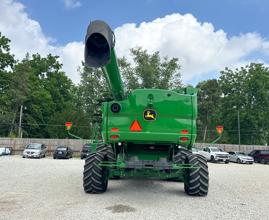 2024 John-Deere S780