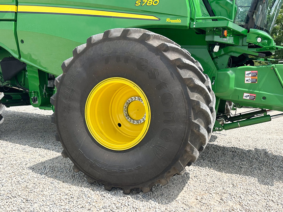 2024 John-Deere S780