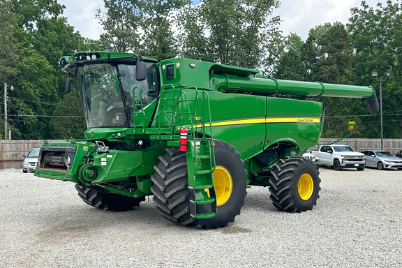 2024 John-Deere S780
