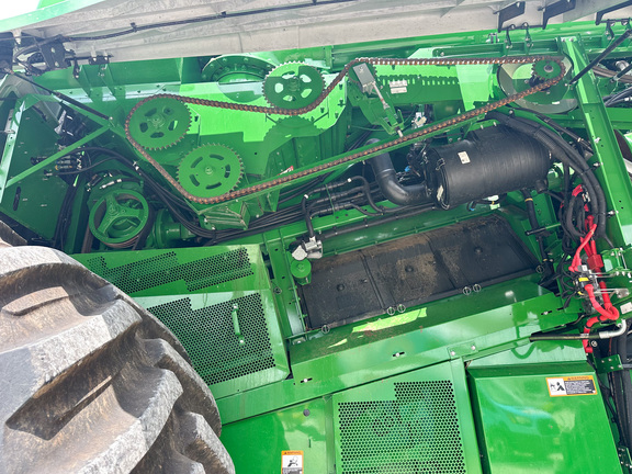 2024 John-Deere S780