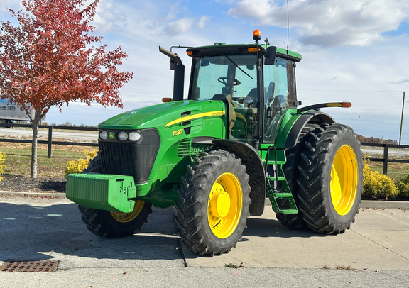 2009 John-Deere 7630