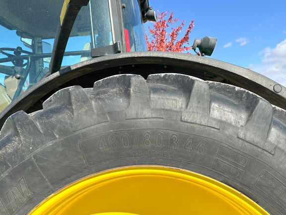 2009 John-Deere 7630