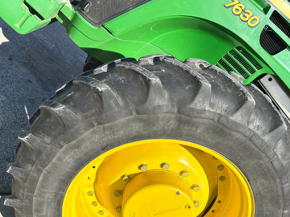 2009 John-Deere 7630