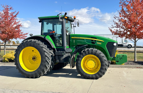 2009 John-Deere 7630