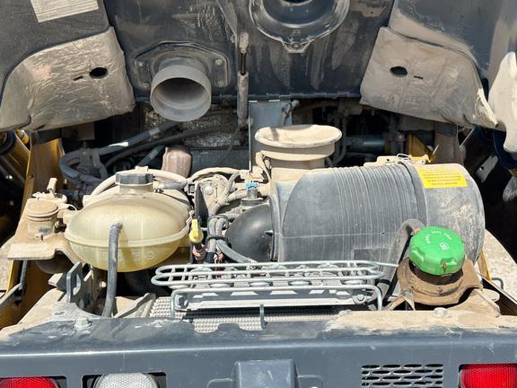 2020 John-Deere 330G