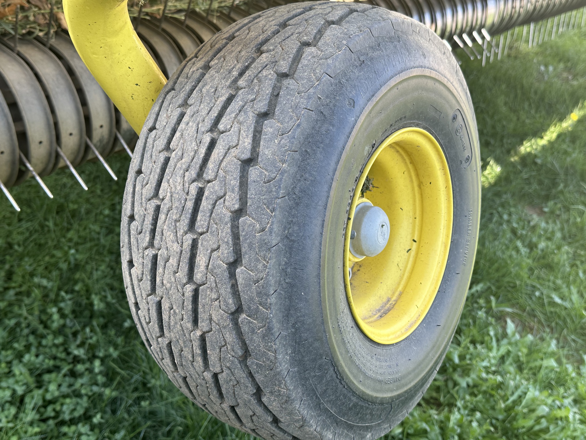 2022 John Deere 649 Image 7