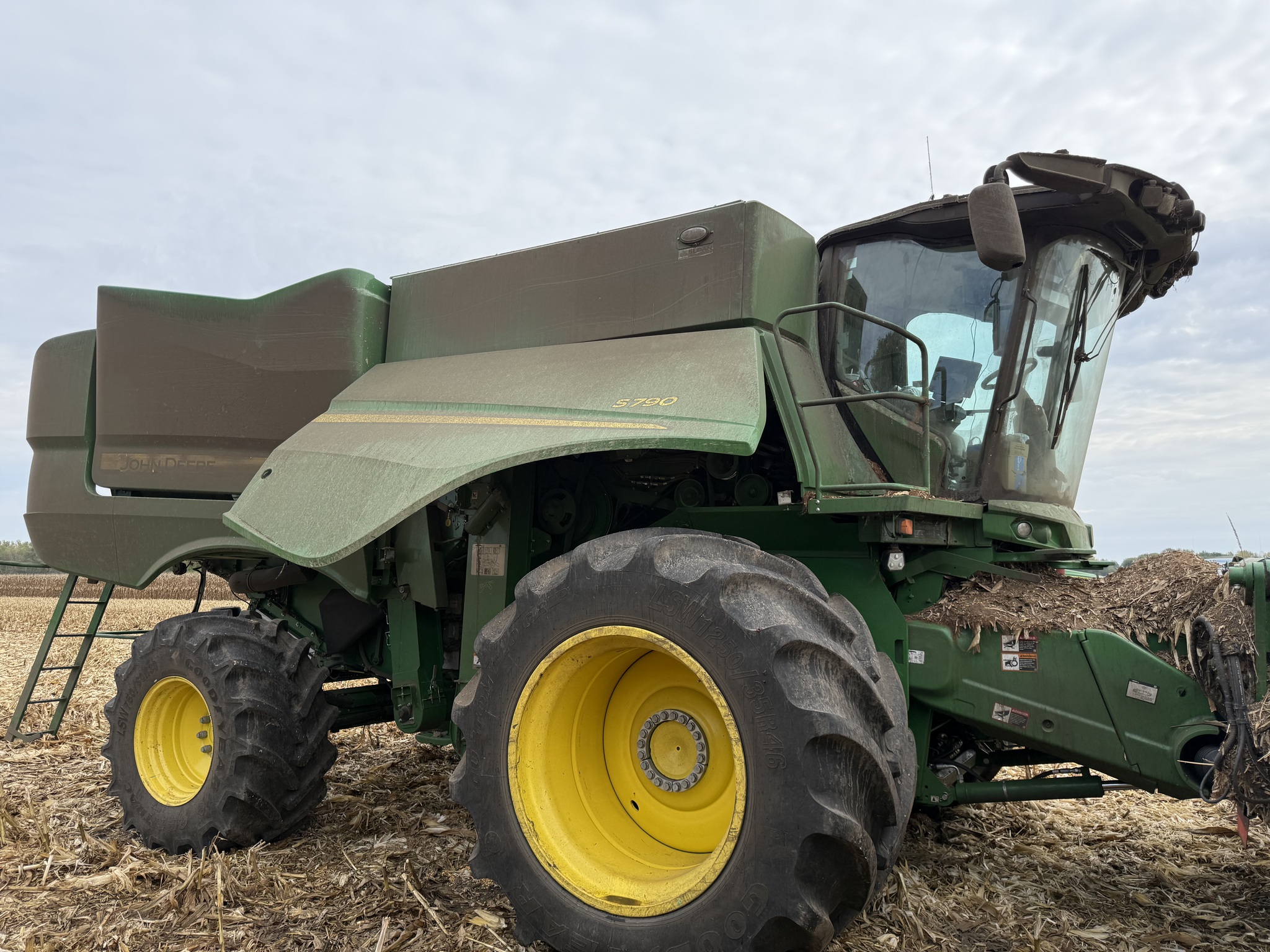  2023 John Deere S790 at Heritage Tractor in Brimfield, IL