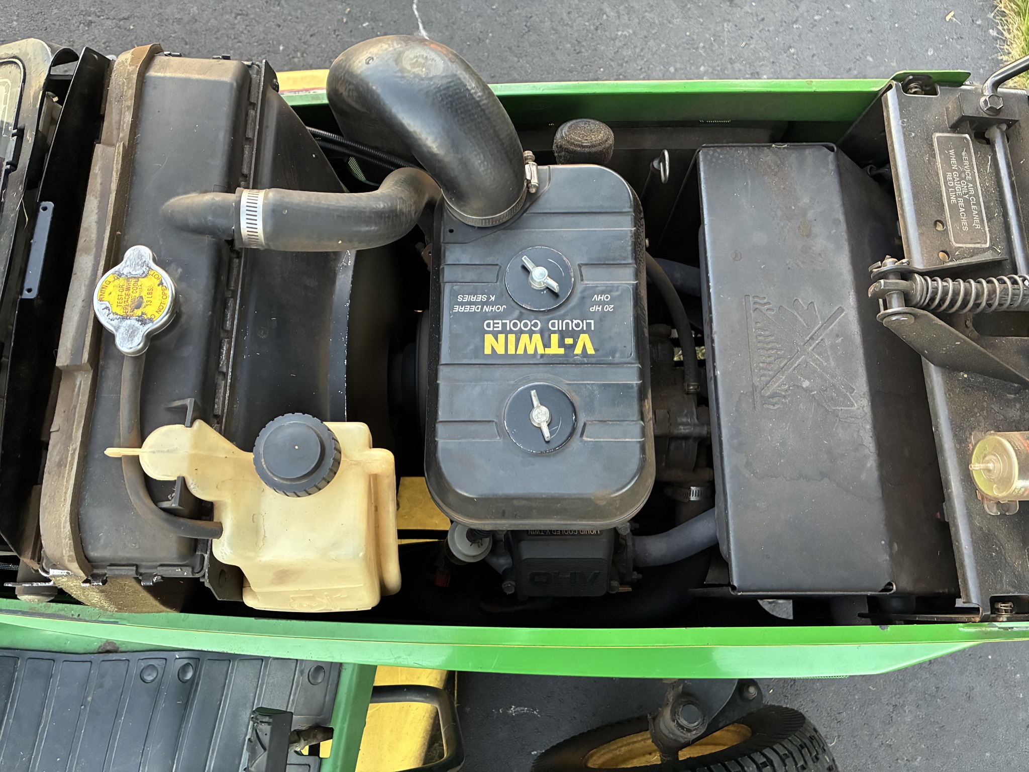 1994 John Deere 425 Image 10