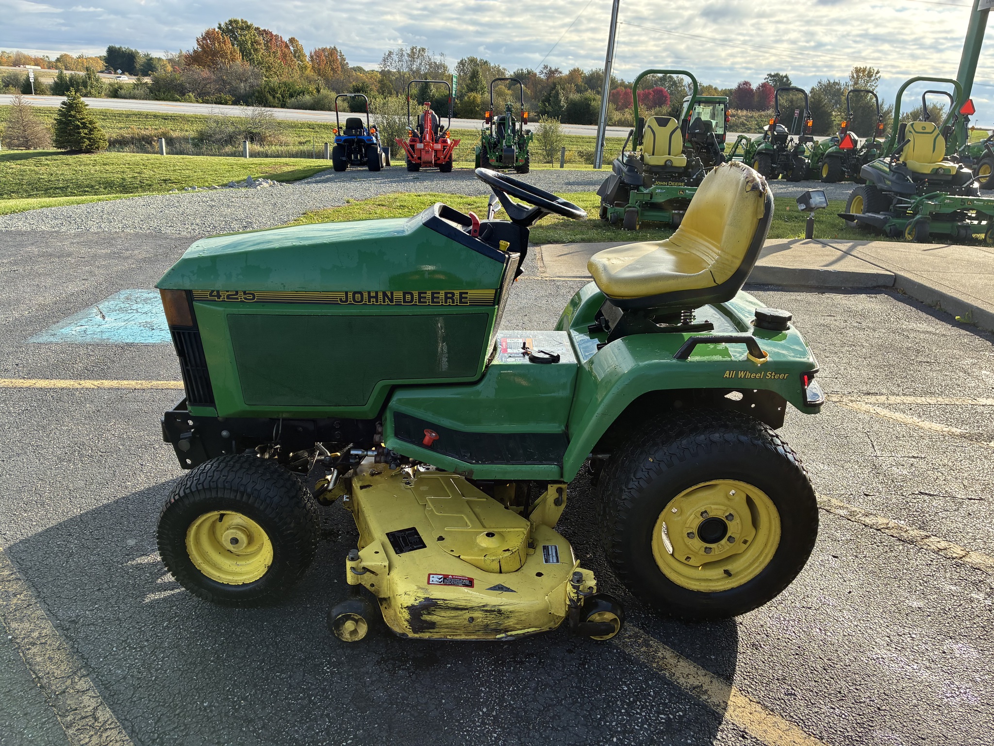 1994 John Deere 425 Image 6
