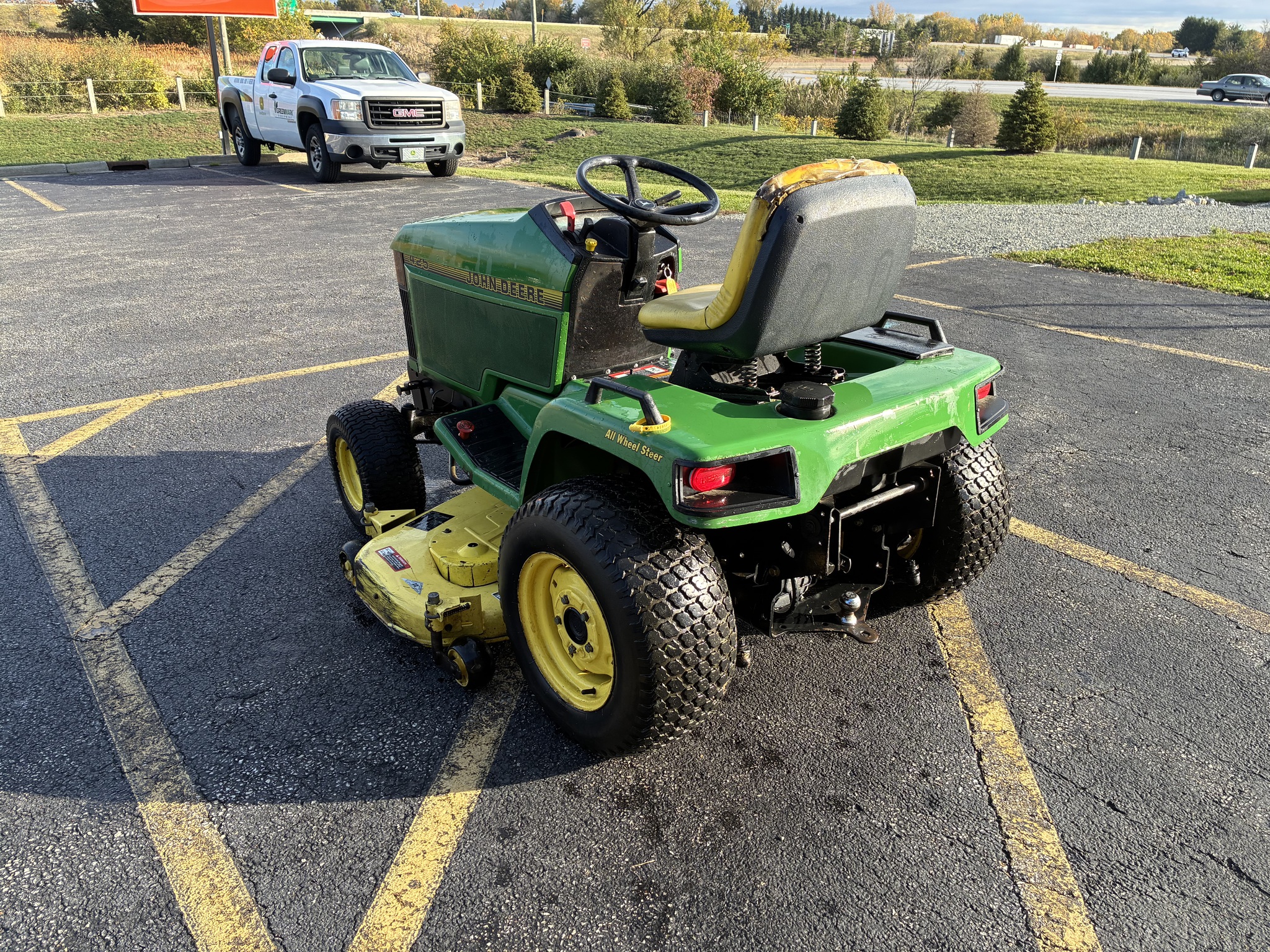 1994 John Deere 425 Image 5