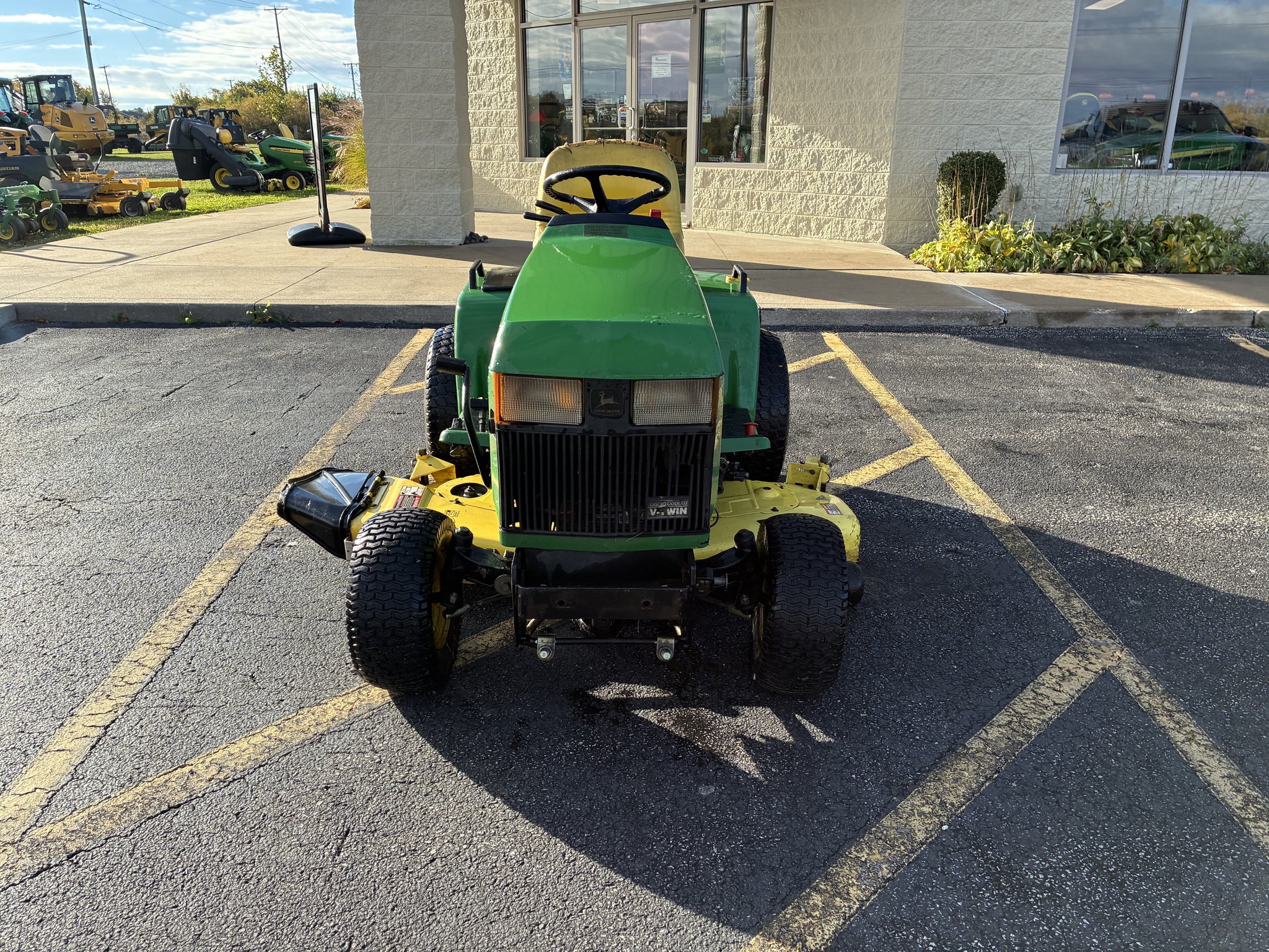 1994 John Deere 425 Image 8