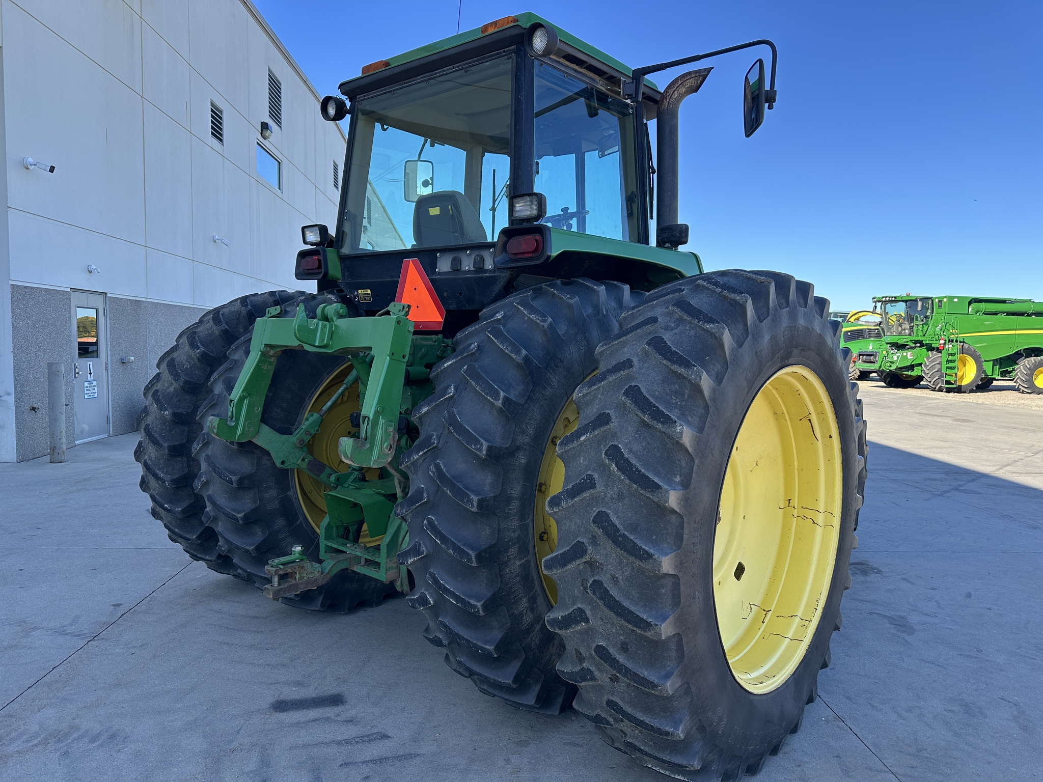 1993 John Deere 4960 Image 3