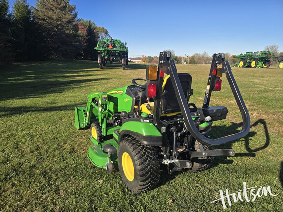 Photo of 2022 John Deere 1025R