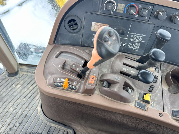 2007 John-Deere 7630
