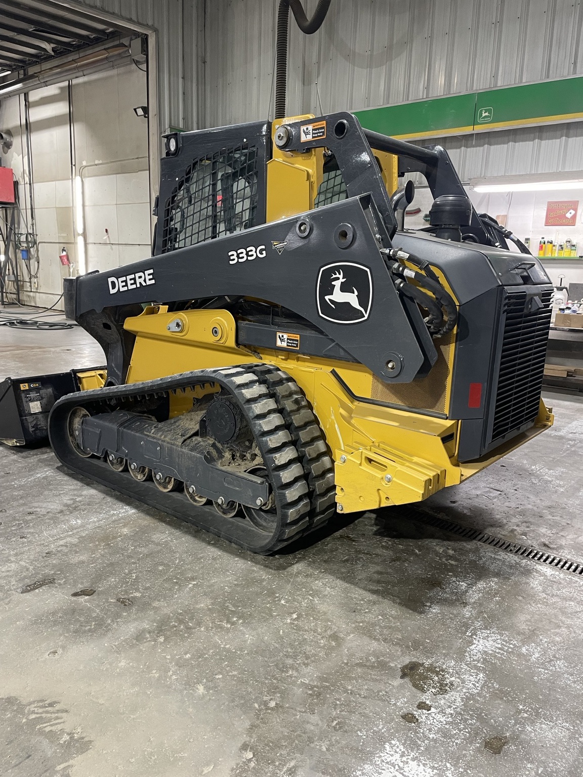 2024 John Deere 333G Image 2