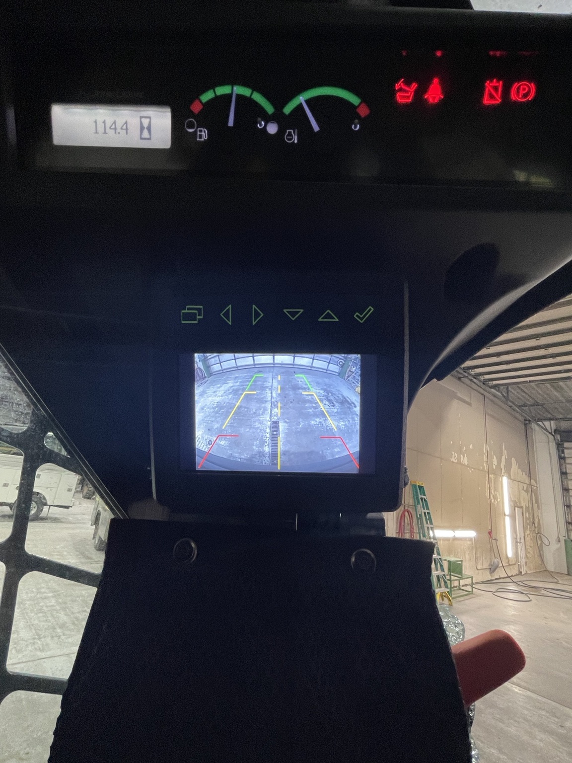 2024 John Deere 333G Image 7