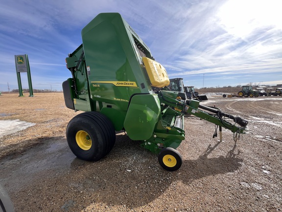 2024 John Deere 561R - Photo4