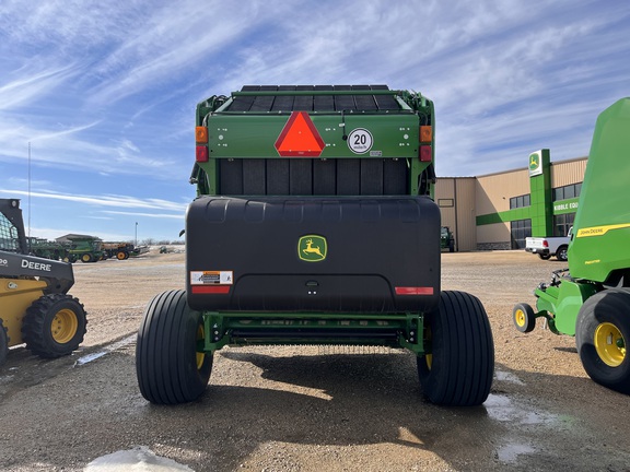 2024 John Deere 561R - Photo6