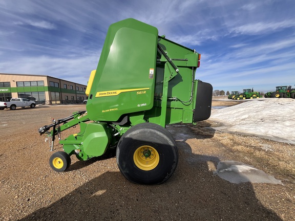 2024 John Deere 561R - Photo8