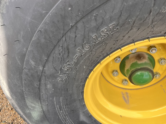 2024 John Deere 561R - Photo10