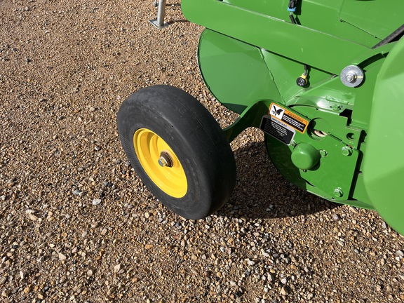 2024 John Deere 561R - Photo12