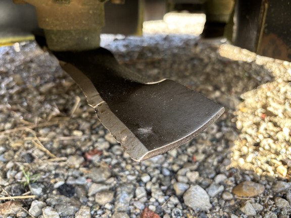 Used 2021 John Deere Z530M Zero Turn Mowers at Koenig Equipment in Germantown, OH - Photo11