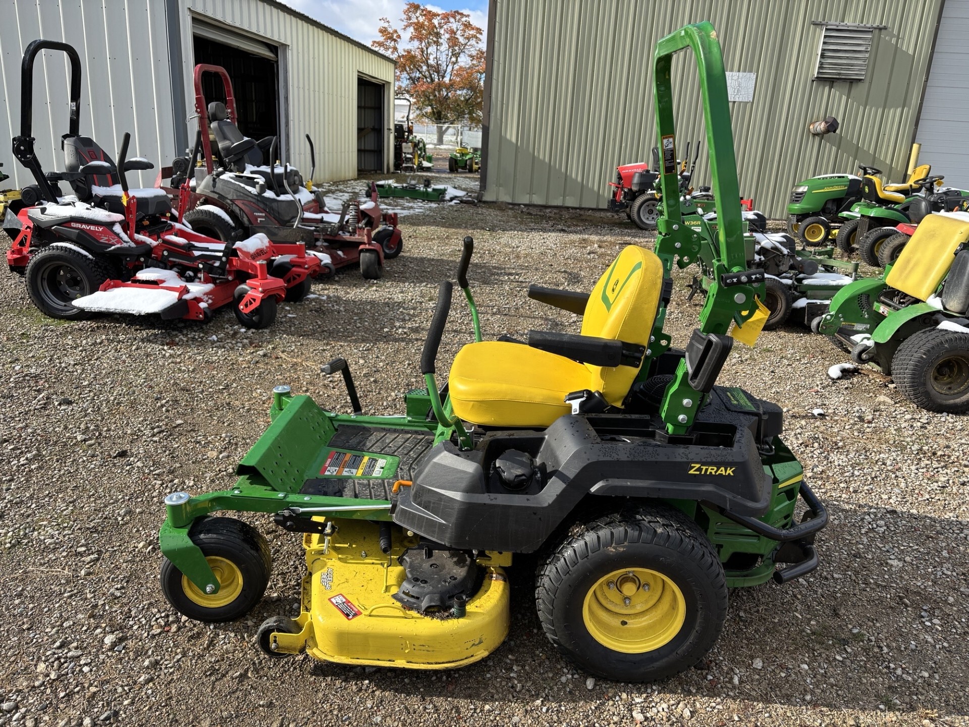 Used 2021 John Deere Z530M Zero Turn Mowers at Koenig Equipment in Germantown, OH - PhotoXL6