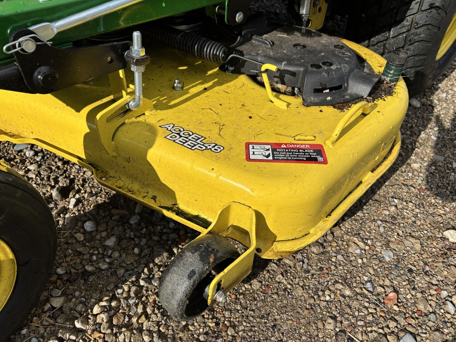 Used 2021 John Deere Z530M Zero Turn Mowers at Koenig Equipment in Germantown, OH - PhotoXL8