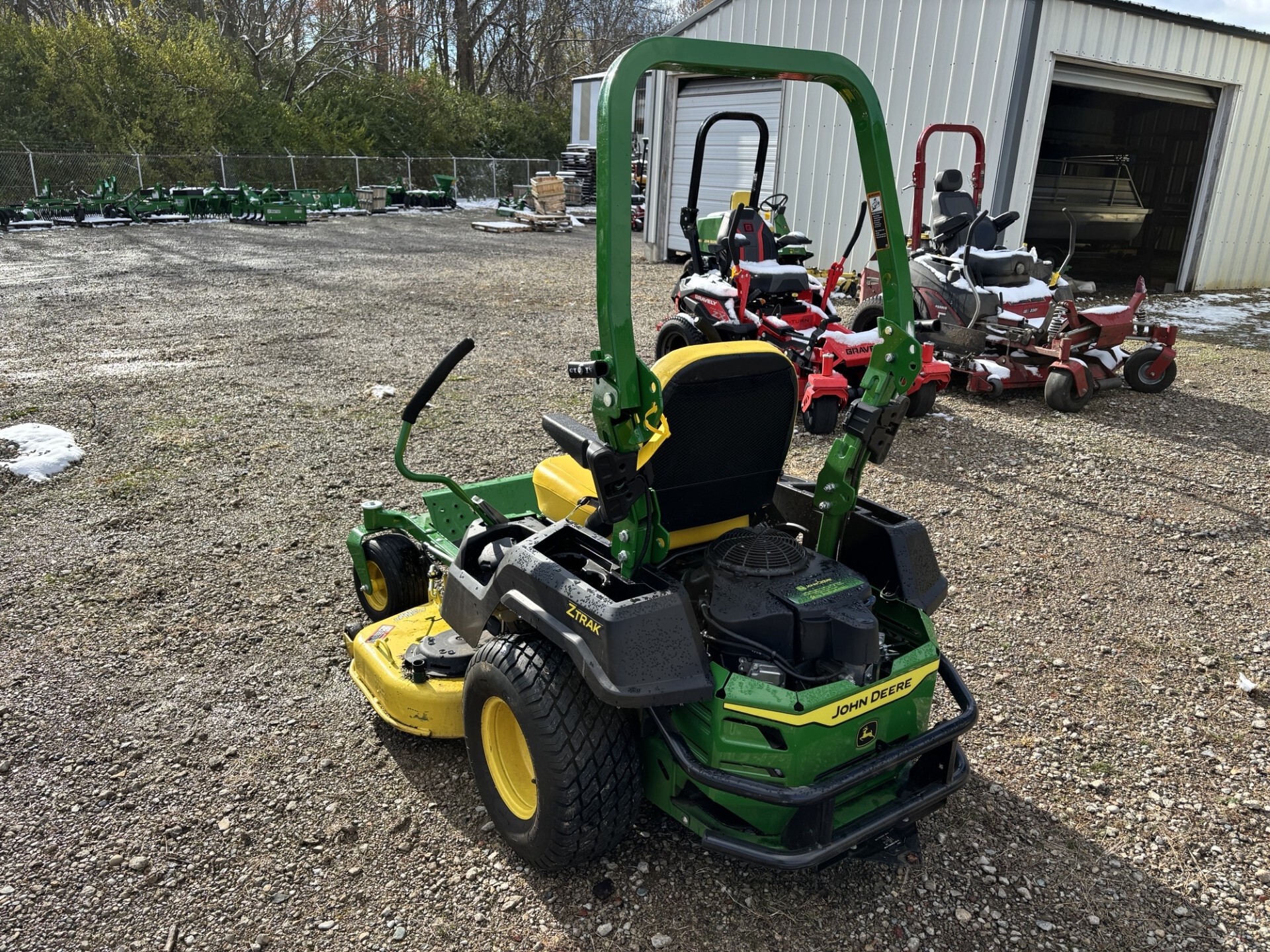 Used 2021 John Deere Z530M Zero Turn Mowers at Koenig Equipment in Germantown, OH - PhotoXL3