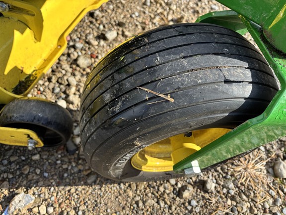 Used 2021 John Deere Z530M Zero Turn Mowers at Koenig Equipment in Germantown, OH - Photo14