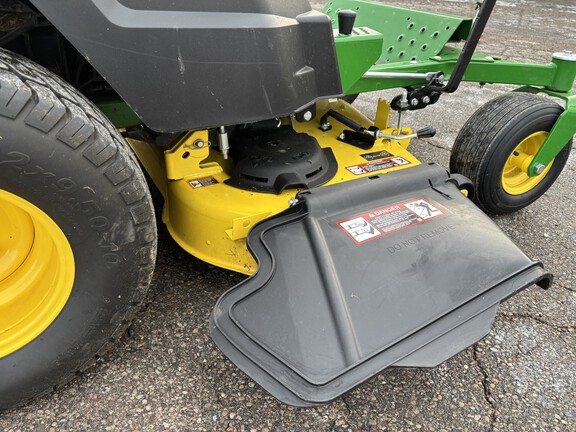 Used 2021 John Deere Z530M Zero Turn Mowers at Koenig Equipment in Germantown, OH - Photo11