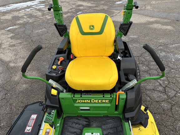 Used 2021 John Deere Z530M Zero Turn Mowers at Koenig Equipment in Germantown, OH - Photo7