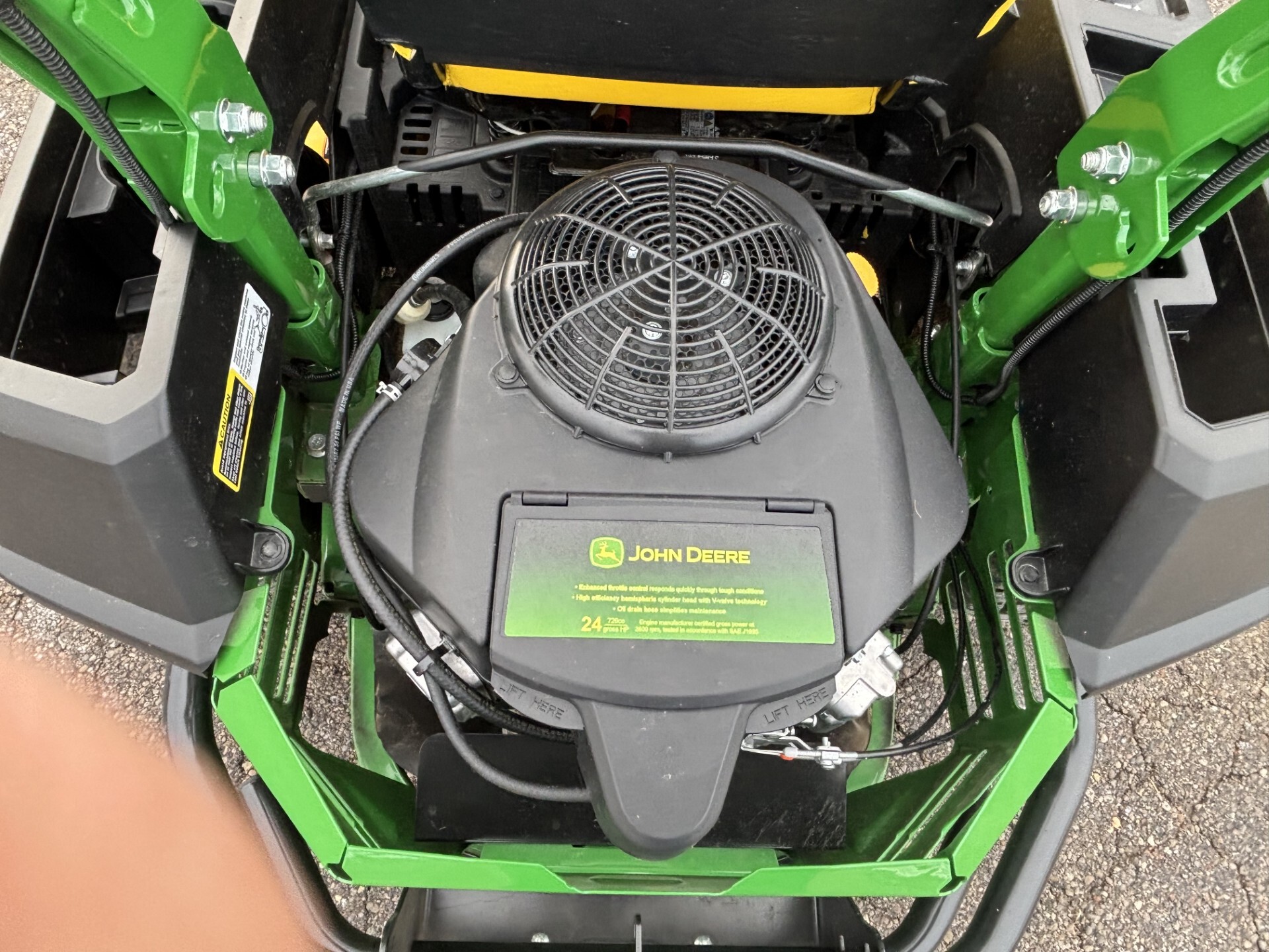 Used 2021 John Deere Z530M Zero Turn Mowers at Koenig Equipment in Germantown, OH - PhotoXL4