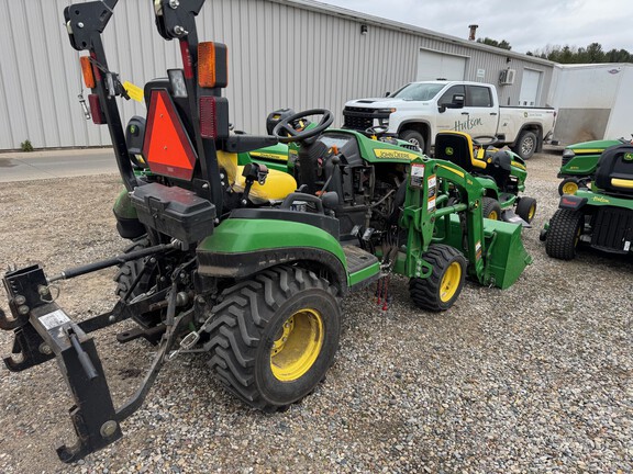 Photo of 2018 John Deere 1025R