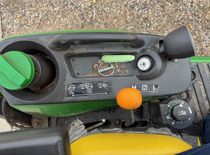 Photo of 2018 John Deere 1025R